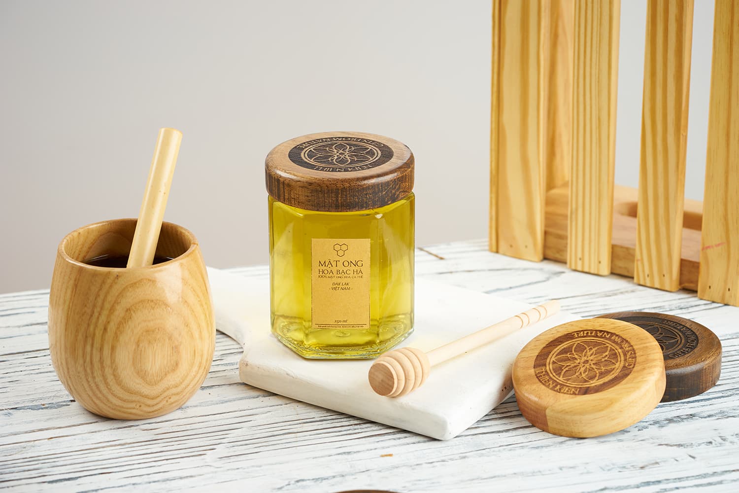 Mint blossom honey